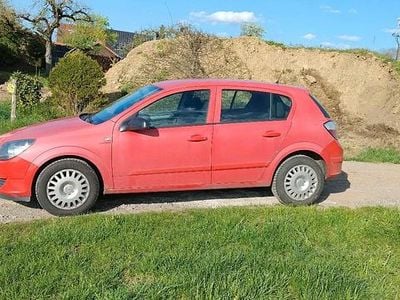Begagnad Opel Astra 105 HK (77 kW) 2005 Röd Kombi