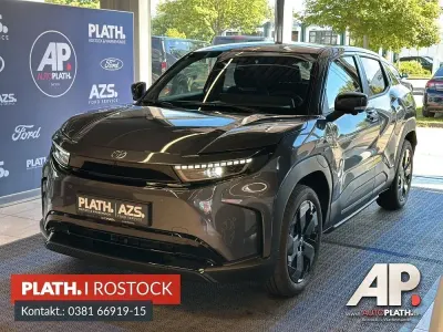 Neu Toyota Urban Cruiser Lounge 127 kW (174 PS) 2026 Grau SUV