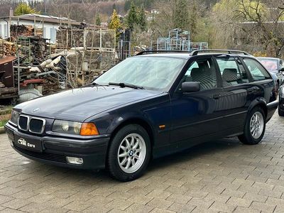 Gebraucht BMW 318 Sport Line 116 PS (85 kW) 1996 Blau Kombi