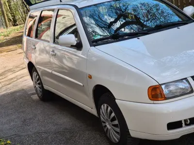 Używany VW Polo Basis 60 KM (44 kW) 1998 Biały Kombi