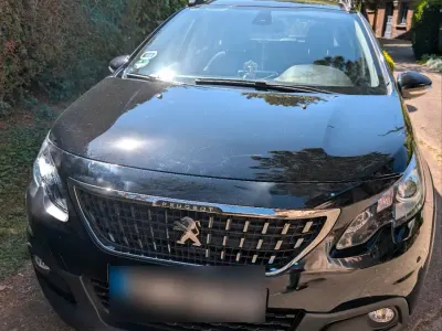 Gebraucht Peugeot 2008 130 PS (95 kW) 2019 Schwarz SUV