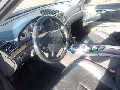 Mercedes E270