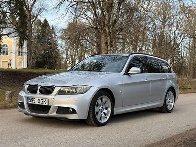 Silber Gebraucht 2010 BMW 325 Sport Line Kombi | 7.499 € (Etwas zu teuer)