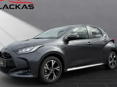 Gebraucht Toyota Yaris Hybrid 116 PS (85 kW) 2025 Grey metallic Kleinwagen