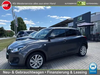 Gebraucht Suzuki Swift Comfort 83 PS (61 kW) 2023 Marlin grau metallic Kleinwagen