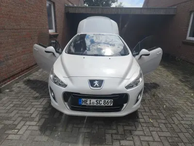 Gebraucht Peugeot 308 CC Active 120 PS (88 kW) 2011 Weiß Cabrio