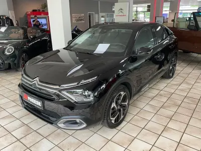 Gebraucht Citroën C4 Shine 131 PS (96 kW) 2022 Schwarz Limousine