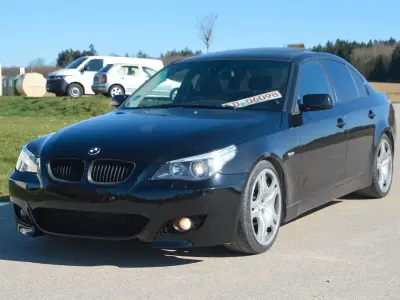 Gebraucht BMW 545 M Sport 333 PS (244 kW) 2003 Schwarz Limousine