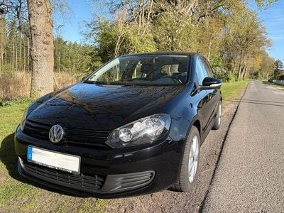 Usata VW Golf VI Trendline 80 CV (58 kW) 2009 Nero Utilitaria