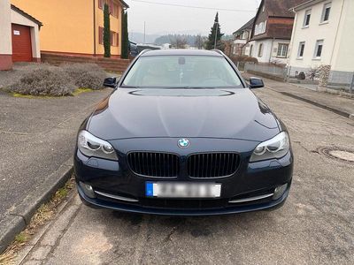 Gebraucht BMW 525 Sport Line 204 PS (150 kW) 2011 Blau Kombi