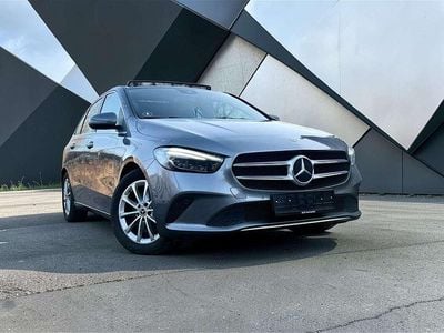 Gebraucht Mercedes B220 190 PS (139 kW) 2019 Mountaingrau Van / Kleinbus