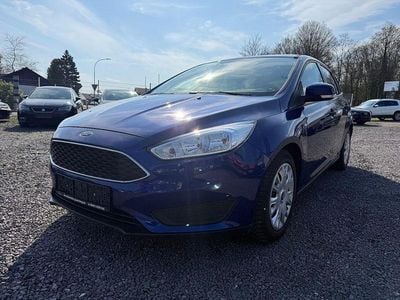 Gebraucht Ford Focus Ambiente 101 PS (74 kW) 2016 Blau Limousine