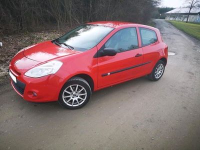 gebraucht Renault Clio III Red 16V 75 PS