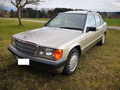 Silber Gebraucht 1992 Mercedes E500 Limousine | 15.000 €