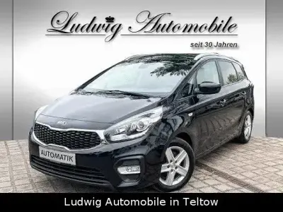 Używany Kia Carens Vision 381 KM (280 kW) 2018 Czarny Minivan