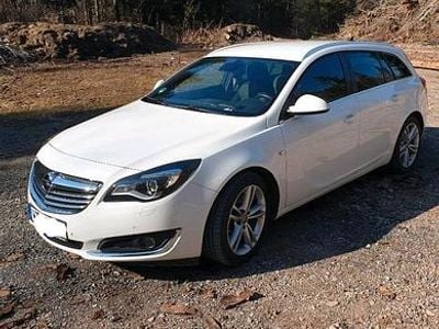 Weiß Gebraucht 2013 Opel Insignia Kombi | 3.000 € (Guter Preis)
