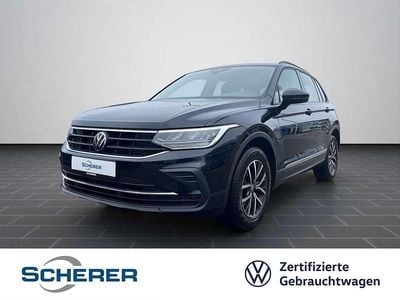 Gebraucht VW Tiguan Life 150 PS (110 kW) 2022 Deep black perleffekt (metallic) SUV