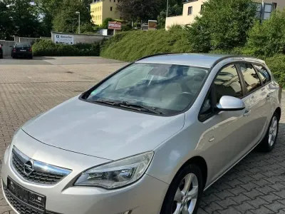 Gebraucht Opel Astra 179 PS (131 kW) 2010 Silber Kombi
