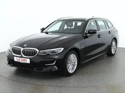 Używany BMW 330e Luxury Line 252 KM (185 kW) 2021 Czarny Sedan/Limuzyna