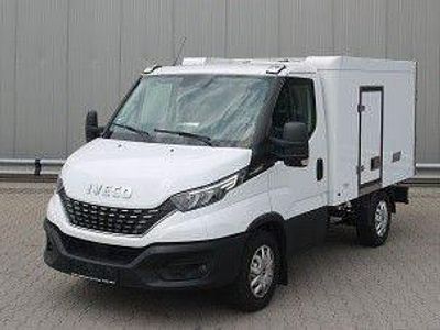 Gebraucht Iveco Daily 179 PS (131 kW) 2021 Weiß Van / Kleinbus