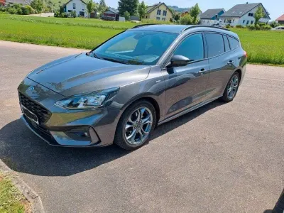 Używany Ford Focus ST-Line 150 KM (110 kW) 2020 Szary Kombi