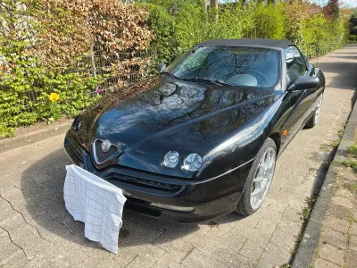 Occasion Alfa Romeo Spider 155 ch (114 kW) 1998 Noir Cabriolet
