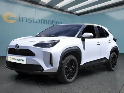 Gebraucht Toyota Yaris Cross 116 PS (85 kW) 2023 Weiß SUV
