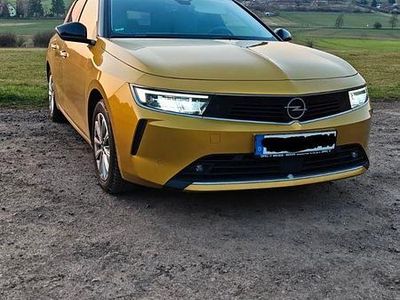 Gebraucht Opel Astra Elegance 110 PS (80 kW) 2023 Gold Limousine