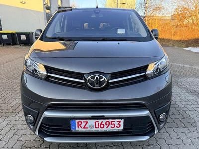Gebraucht Toyota Proace Verso 177 PS (130 kW) 2019 Grau Kombi