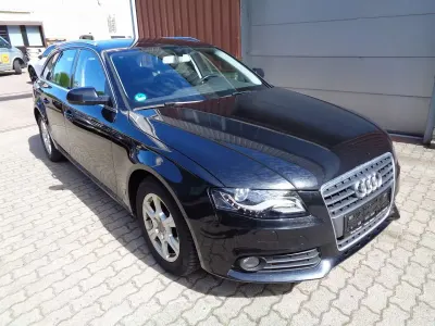 Używany Audi A4 Sport 143 KM (105 kW) 2011 Czarny Kombi