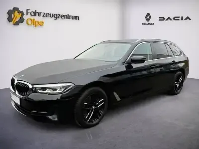 Second-hand BMW 530 Sport Line 286 CP (210 kW) 2021 Negru Break