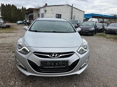 Gebraucht Hyundai i40 Style 177 PS (130 kW) 2012 Silber Kombi