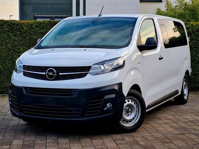 Weiß Gebraucht 2022 Opel Vivaro Van / Kleinbus | 20.900 € (Etwas zu teuer)
