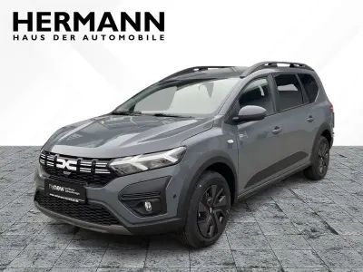 Gebraucht Dacia Jogger Expression 110 PS (80 kW) 2025 Schiefergrau (grau) Van / Kleinbus