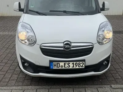 Gebraucht Opel Combo 136 PS (100 kW) 2013 Weiß Van / Kleinbus