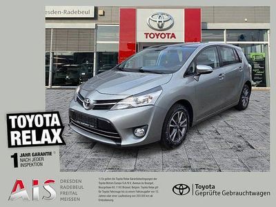 Gebraucht Toyota Verso Life 147 PS (108 kW) 2012 Titansilber mica metallic Van / Kleinbus