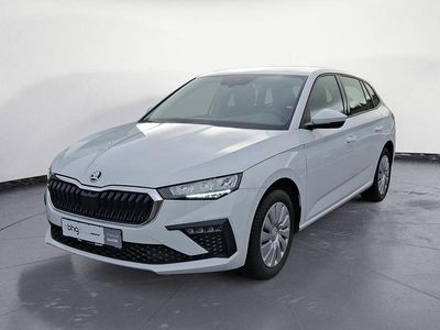 Weiß Gebraucht 2025 Skoda Scala Essence Kleinwagen | 20.960 € (Superpreis)