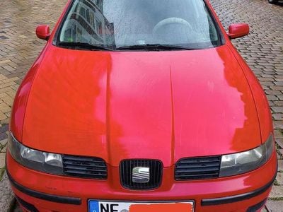 Gebraucht 2000 Seat Leon Stella Limousine | 1.500 € (Etwas zu teuer)