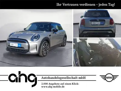 Begagnad Mini Cooper Classic 136 HK (100 kW) 2023 Silver Halvkombi