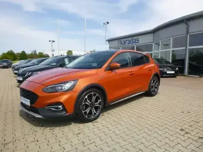 Gebraucht Ford Focus Active 150 PS (110 kW) 2019 Orange Limousine