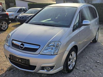 Gebraucht Opel Meriva Cosmo 105 PS (77 kW) 2006 Starsilber iii m2 Van / Kleinbus