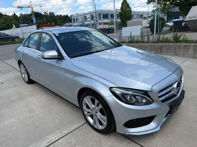 Gebraucht Mercedes C180 Avantgarde 116 PS (85 kW) 2015 Silber Limousine