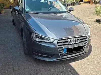 Gebraucht Audi A3 110 PS (80 kW) 2015 Grau Limousine