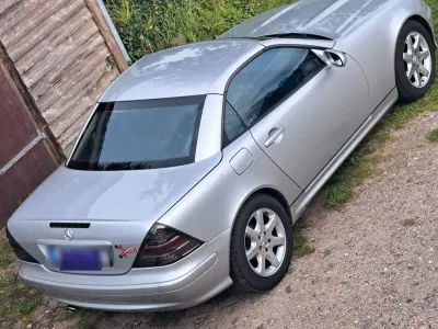 Second-hand Mercedes SLK200 163 CP (119 kW) 2002 Argintiu Cabrio