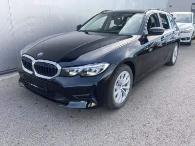 Używany BMW 330e 292 KM (214 kW) 2021 Czarny Kombi
