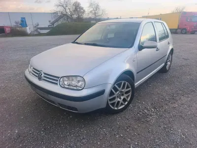 Gebraucht VW Golf IV 110 PS (80 kW) 2001 Silber Limousine
