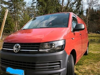 Gebraucht VW T6 102 PS (75 kW) 2018 Rot Van
