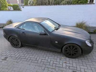 Second-hand Mercedes SLK200