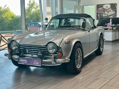 Usata Triumph TR 250 120 CV (88 kW) 1968 Argento Cabrio