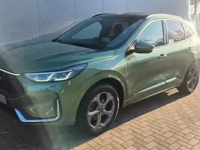 Usata Ford Kuga ST-Line X 152 CV (111 kW) 2024 Verde SUV